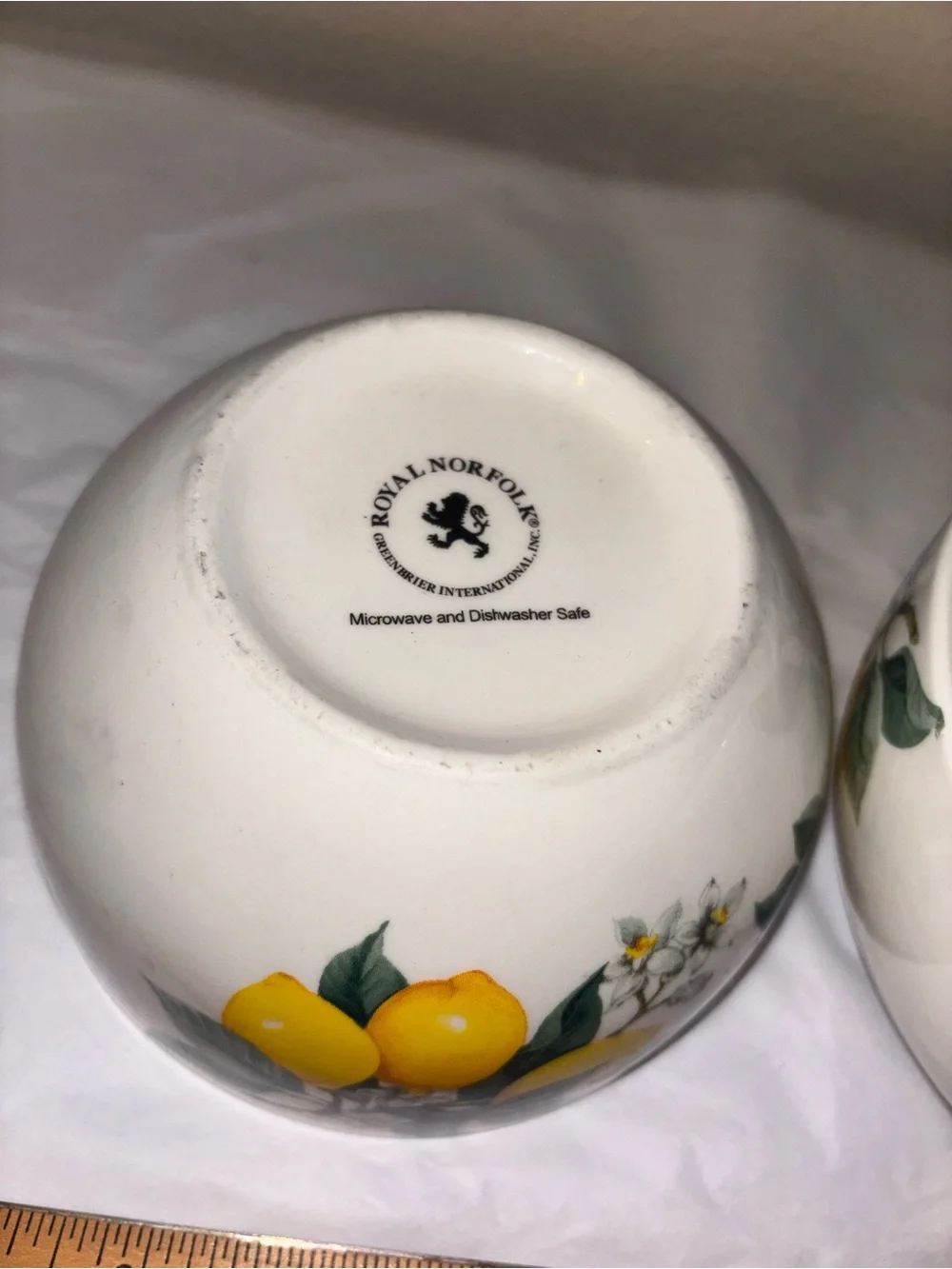Royal Norfolk Yellow Lemon Ceramic Accent Bowl